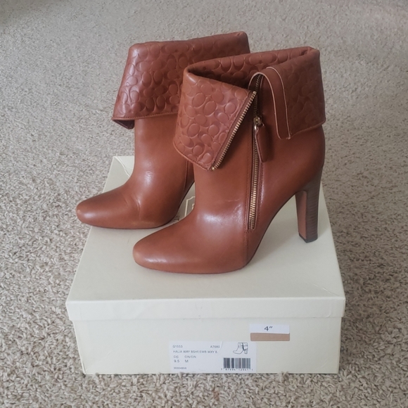 Coach 4 in brown leather convertible length boots - Picture 1 of 8